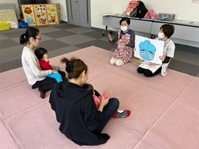 子育てサポートキャラバン「ぴよぴよ」の様子2
