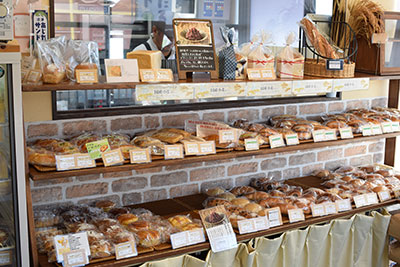 つちやベーカリー店内