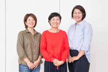 yadorigi　3人の女性