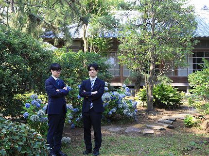 藤井聡太棋聖と服部慎一郎七段
