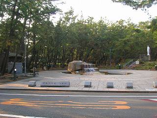 千本浜公園八角池